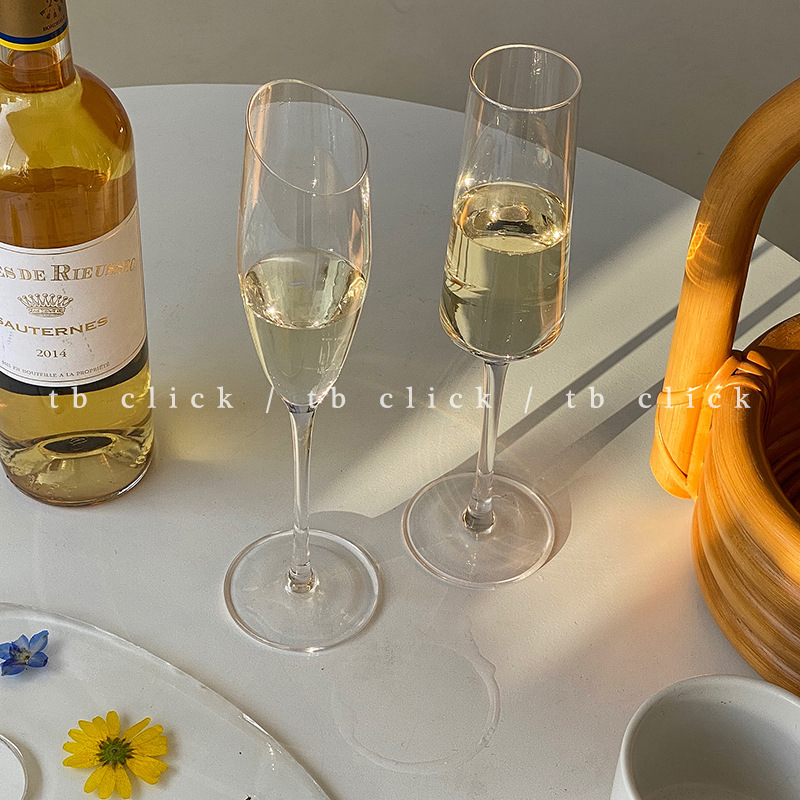 French tall champagne glasses, high-end glass cocktail straight cups, romantic ins wedding party gifts wholesale Specification drawing