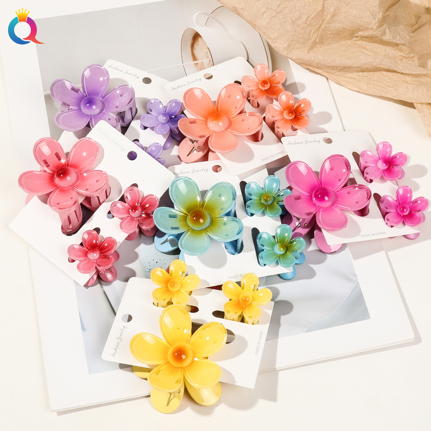 Qiyue Cross-border's best-selling frangipani hair clip set in Europe and America, Bauhinia flower grab clip for women's vacation, shark clip at the back of the head Application Scenario