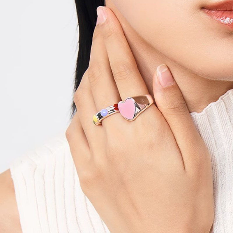 Sweet and cool style heart-shaped opening ring, a niche design for women, a high-end ring with a fashionable and individual green index finger ring set Specification drawing