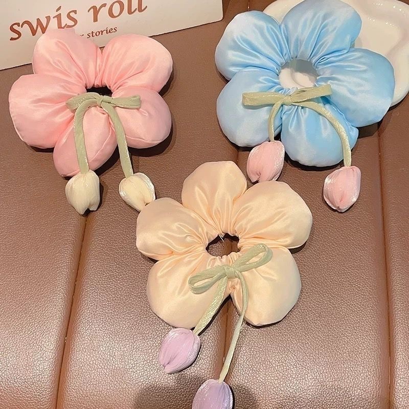 Children's flower-shaped large intestine hair band, little girl with a bun at the back of her head and a low ponytail headpiece, a high-end hair accessory for girls and princesses Specification drawing