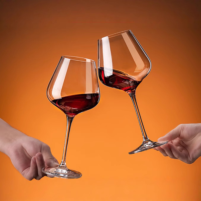 Green apple cold-cut red wine glass, colored stem highball glass, Burgundy glass with LOGO details Picture