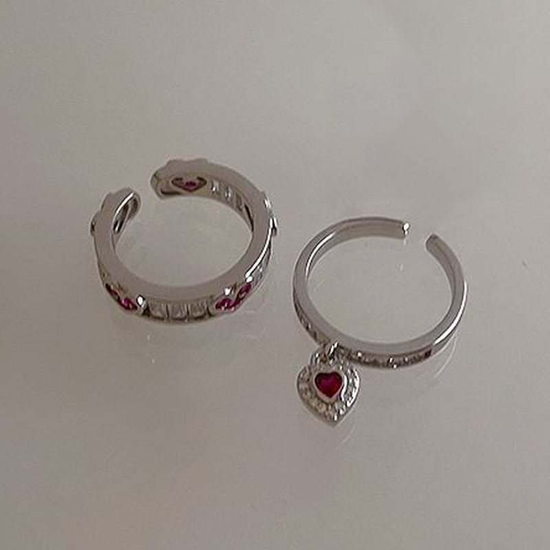 This light luxury and high-end heart-shaped zircon open ring features a niche design, a simple and individualistic style, and an ink-style, cool vibe Specification drawing