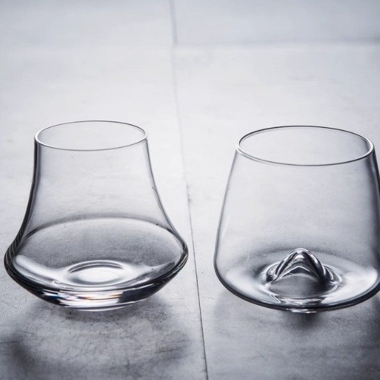 European-style wine glasses, non-toppling dolls, crystal glass wine glasses, foreign wine glasses, beverage cups, rotating cups, KTV bars details Picture