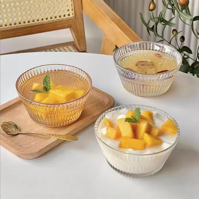 Vertical pattern dessert glass bowl, bird's nest breakfast bowl, tableware, sugar water, ice powder small bowl, fruit salad bowl, yogurt bowl full figure