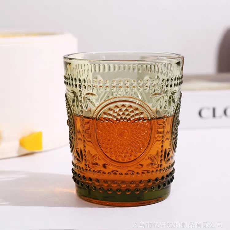 Factory wholesale vintage embossed glass water cups, hotel supplies, mouthwash cups, juice cups, toiletry cups, thickened straws details Picture