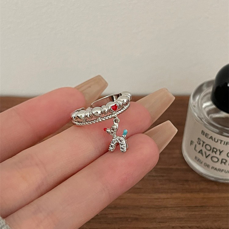 The cold and cool style of the ball dog, the colorful double-layer ring, the female niche design sense, the heart-shaped ring, the sweet and cool style, the cute accessory trend Application Scenario