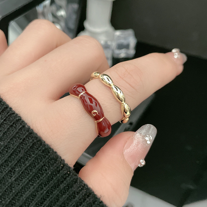 A new retro red drip glaze open ring with a niche design for women, a cold style index finger ring, and a retro Hong Kong-style ring Application Scenario