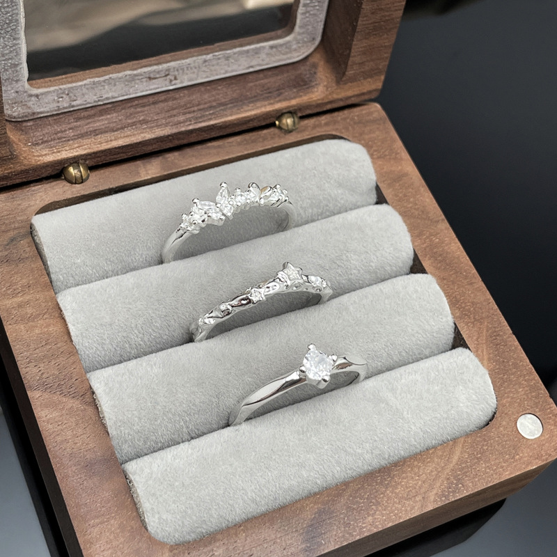 French-style simple and elegant butterfly zircon open ring, a niche design for female stars, fashionable, light luxury and versatile index finger ring full figure