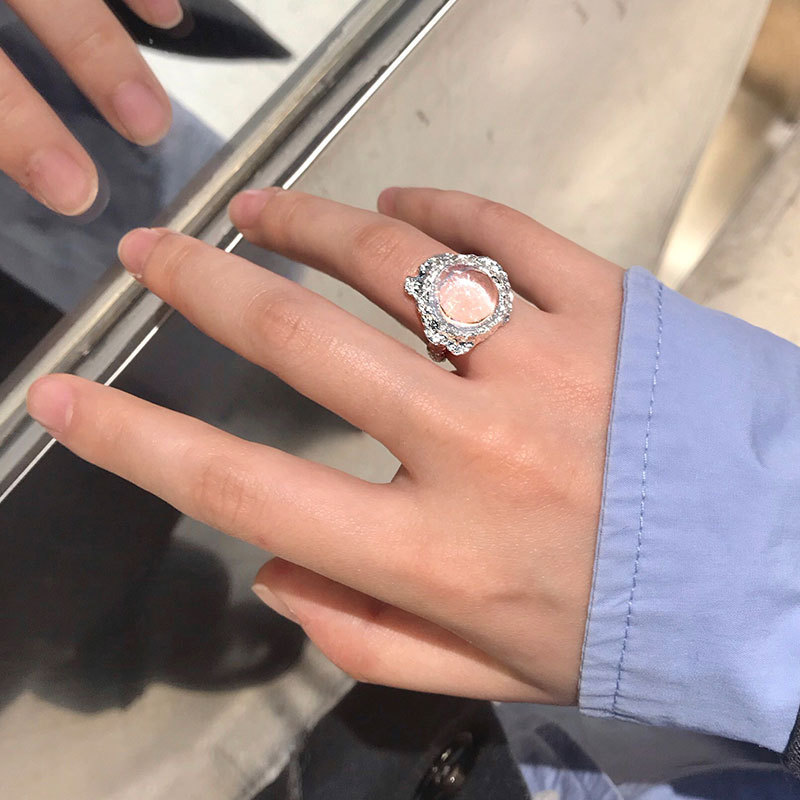 A light luxury, niche, retro moonstone inlaid open ring with tin foil, a cold and elegant texture ring, fashionable and trendy for women full figure