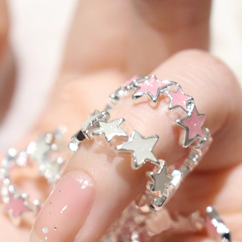 The same style as Xiaohongshu's super sweet star ring for women, y2k sweet, cool and trendy five-pointed star, a niche glittering star lake resin ring details Picture
