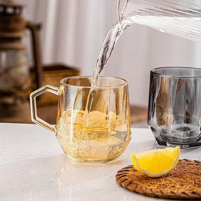 Creative glass cups with handles, household high-appearance-level drinking cups, commercial light luxury high-end coffee cups, beverage juice cups Specification drawing