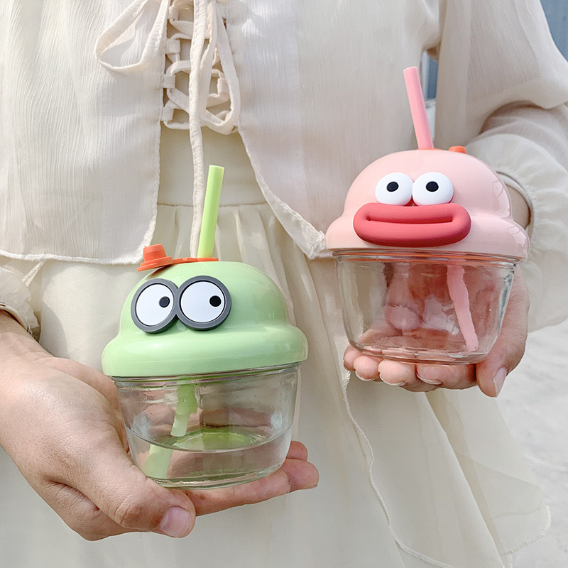 The new summer Instagram-themed mini Dwen Dwen cup with a sausage-shaped mouth is a cute student with a high level of appearance. It's a handy gift details Picture