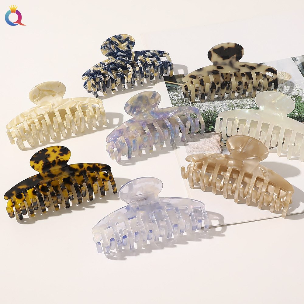 Qiyue Dongdaemun, South Korea, semi-circular merfish-colored acetate hair clip, simple back of the head, cool and elegant hair clip full figure