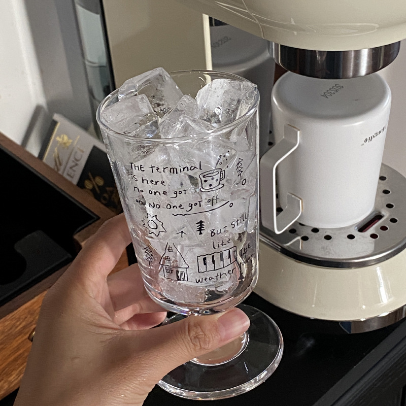 Chinese-style homemade simple line graffiti tall and glass cups, retro and elegant large-capacity water cups and juice cups Item Picture