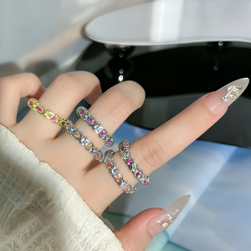 New high-end colored zircon cross kaleidoscope fashion ring, a cross-border bestseller for women, simple and elegant index finger ring Specification drawing
