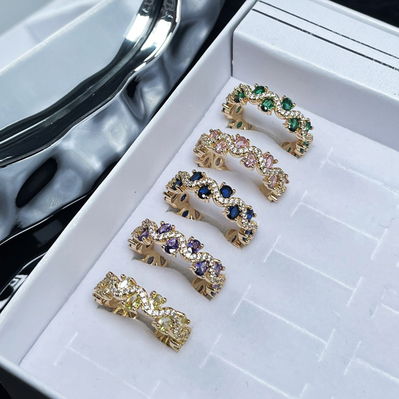 French retro fashion sweet and cool colorful diamond wave opening ring for women's ins, a niche design sense, exquisite and light luxury ring full figure