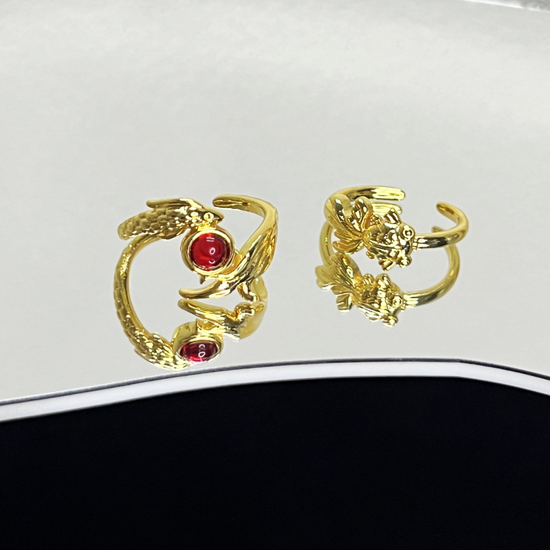 The trendy and ethnic style goldfish niche open ring for women with a unique design sense and a fashionable and cold koi style ring Application Scenario