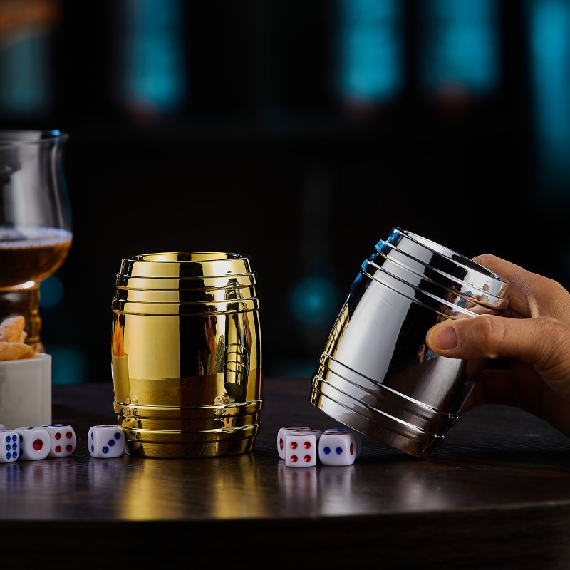 Dice cup, electroplated sieve cup, sieve set, hand feel, matte color cup, dice, bar, ktv entertainment special shaker Application Scenario