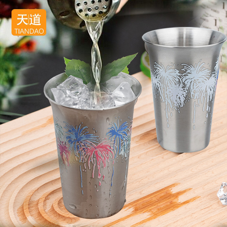 Japanese chilled color-changing wine glasses, maple, cherry blossom, fireworks, sake, white spirit, stainless steel wine glasses and sets full figure