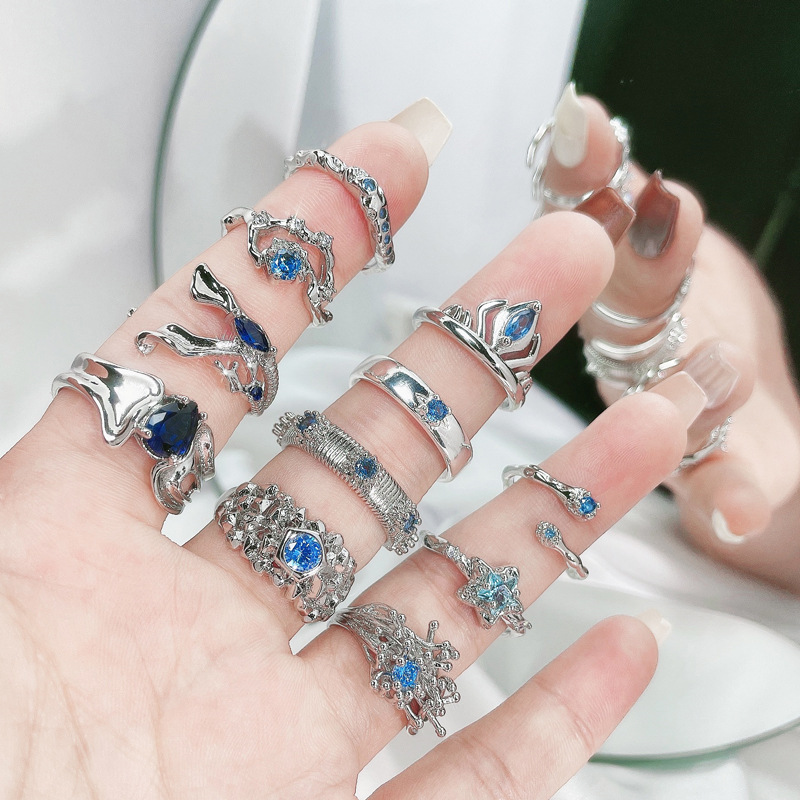 A high-end, irregular sea blue zircon open ring for women, a light luxury and fashionable style, versatile, simple and individual ring full figure