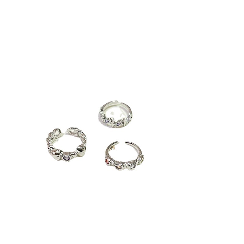 The ring for women on Instagram features a cold and elegant, simple and niche design. It is made of sweet and cool colored zircon, exuding a unique and stylish vibe. It is a trendy index finger ring Item Picture