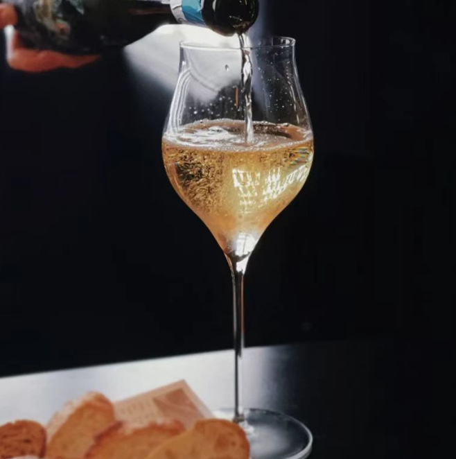 Wholesale transparent red wine glasses, champagne glasses, crystal glass wine glasses, highball glasses, restaurant cups, KTV bars details Picture