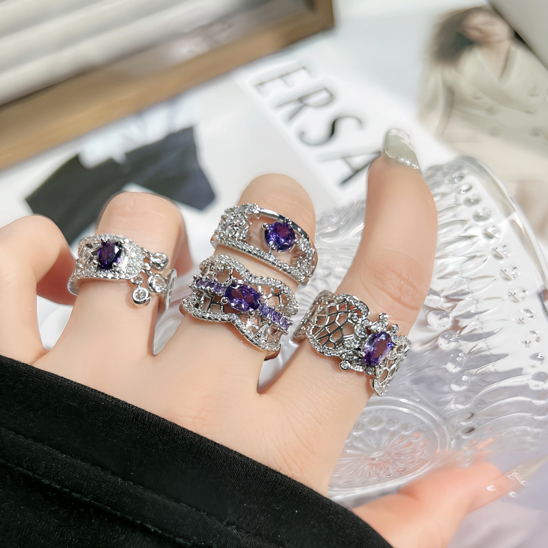 Sweet and cool, hollowed-out purple diamond, light luxury and high-end open ring, cold and elegant feminine style, niche design sense, exquisite ring full figure