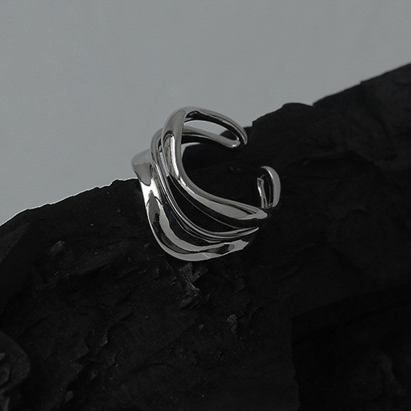 The double-layer irregular wave pattern open ring of the same style as the fashion blogger, a simple and individual cold style index finger ring trend for women details Picture