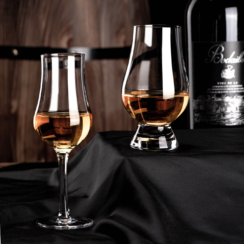 Tulip high-end glass aroma glass, transparent tall leg champagne tasting glass, whisky and spirits tasting glass, sweet tasting glass full figure