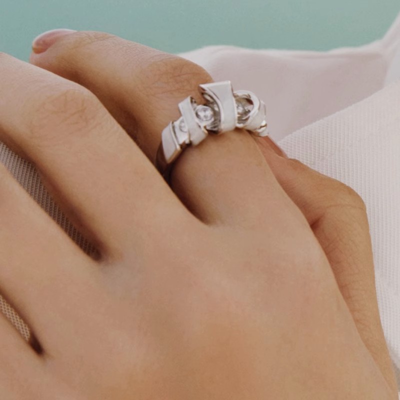 Doudou's same style of State Valley Fenghe open ring, a trendy, cool, niche design for women, with a sense of high-end and individuality, is a couple's index finger accessory Specification drawing