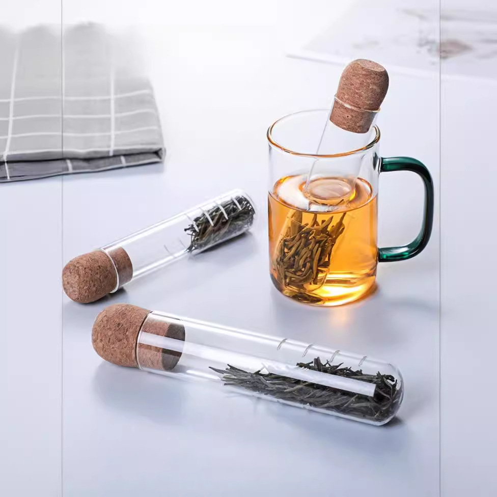 Tea bags, tea brewing tools, office tea sets, tea ware accessories, glass test tubes, tea strainers, tea filters, tea leaf filters full figure
