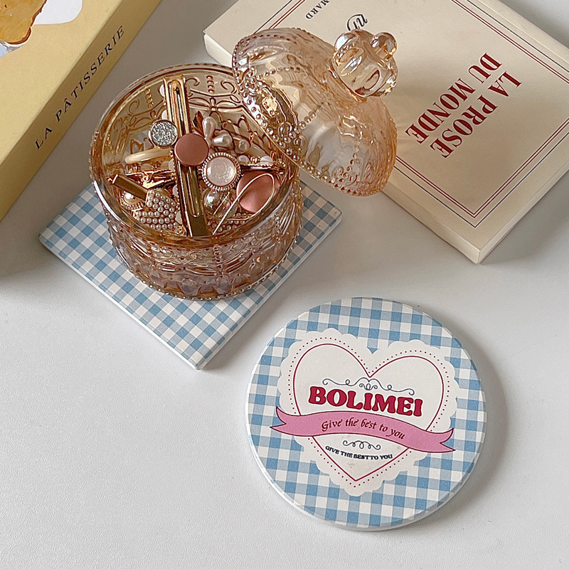 Bolimei's fresh and clean style coasters, ceramic coasters, checkered coasters with a girlish heart details Picture