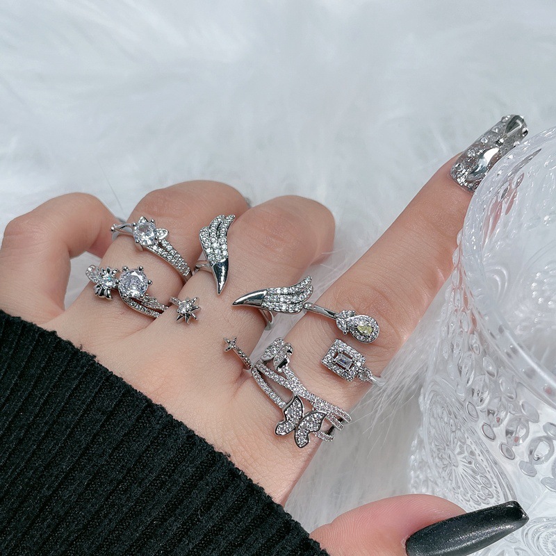 A new multi-layered butterfly opening ring for women's ins, with a light luxury and high-end feel, is a unique and niche ring details Picture