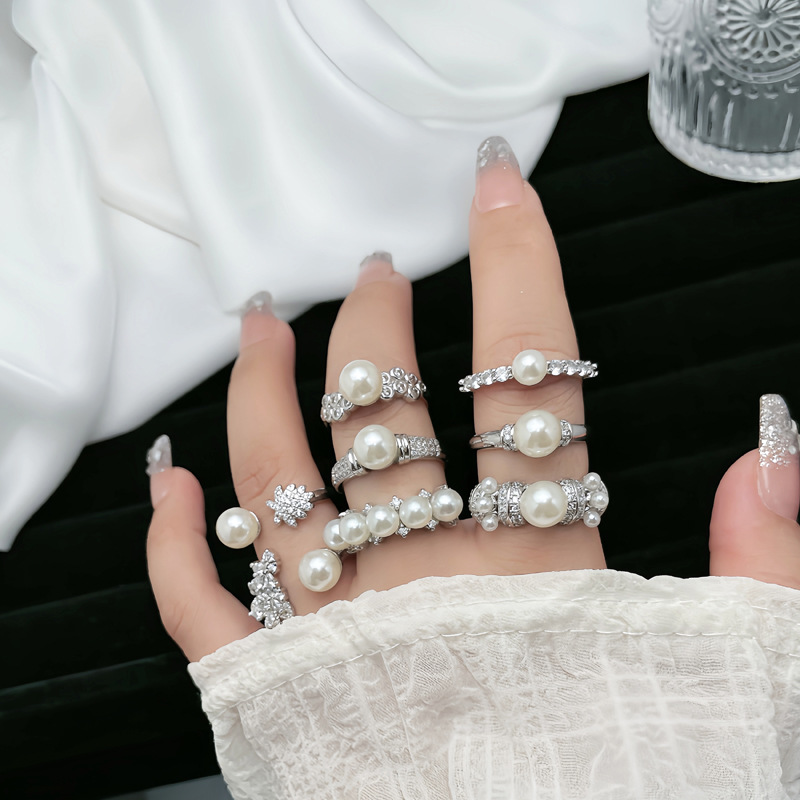 【 Pearl and Diamond Dream 】 A light luxury and niche Korean pearl Open-top ring, sweet, cool, exquisite and fashionable layered ring for women details Picture