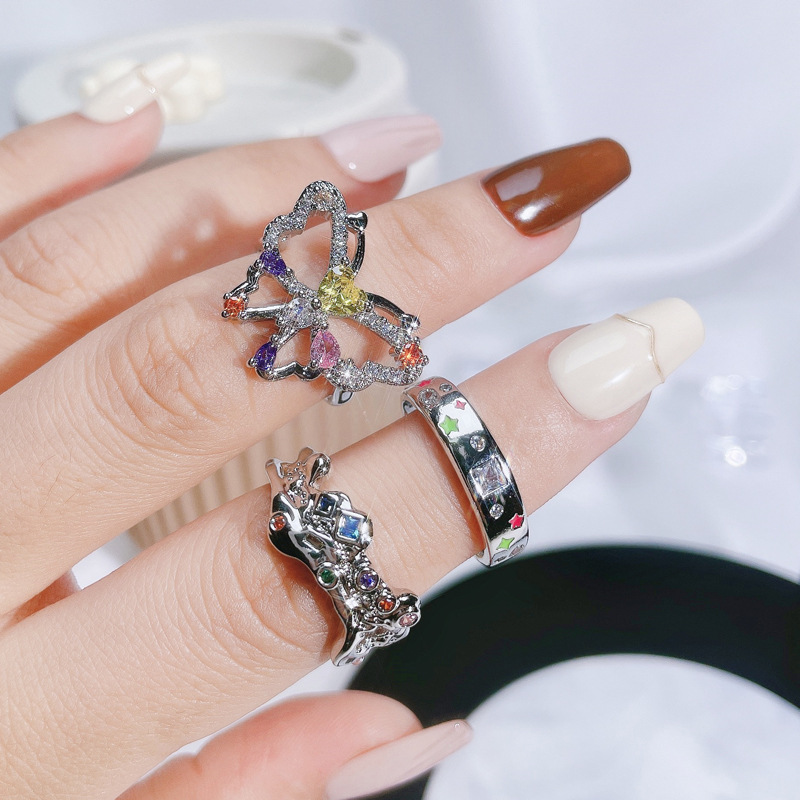 Sweet and cool style niche design colored diamond zircon butterfly opening ring for women on Instagram, cold style light luxury high-end ring Application Scenario