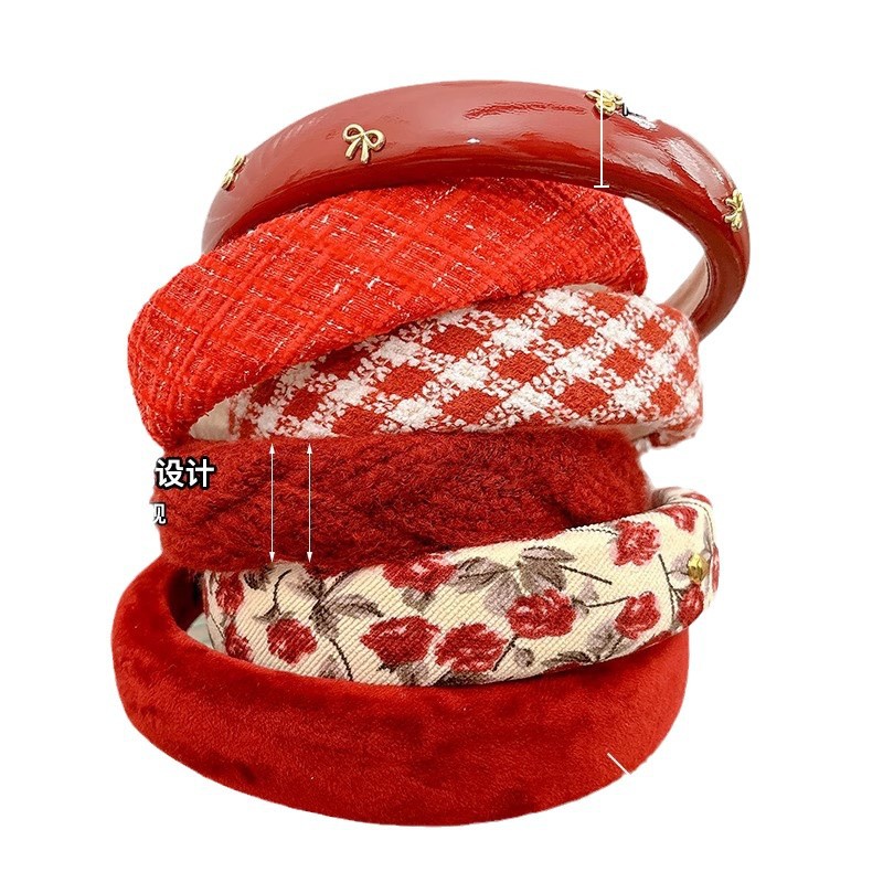 New Year's Encore: Red hairband for women, spring and summer face washing, high top, wide edge hairband, high-end look, pleated headband, hair clip Item Picture