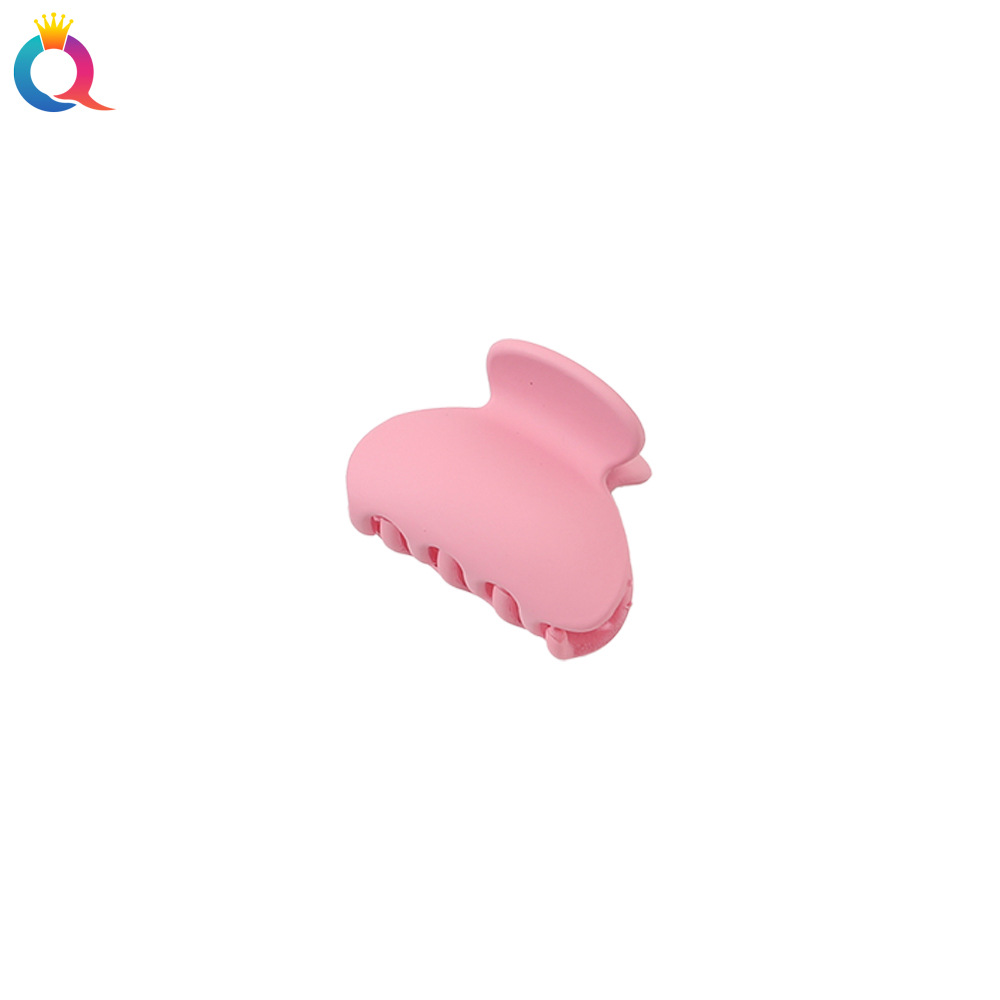 Qiyue Korean matte semi-circular small hair clip, high ponytail scratch-off clip, simple and elegant shark clip, updo hair top clip headwear Item Picture