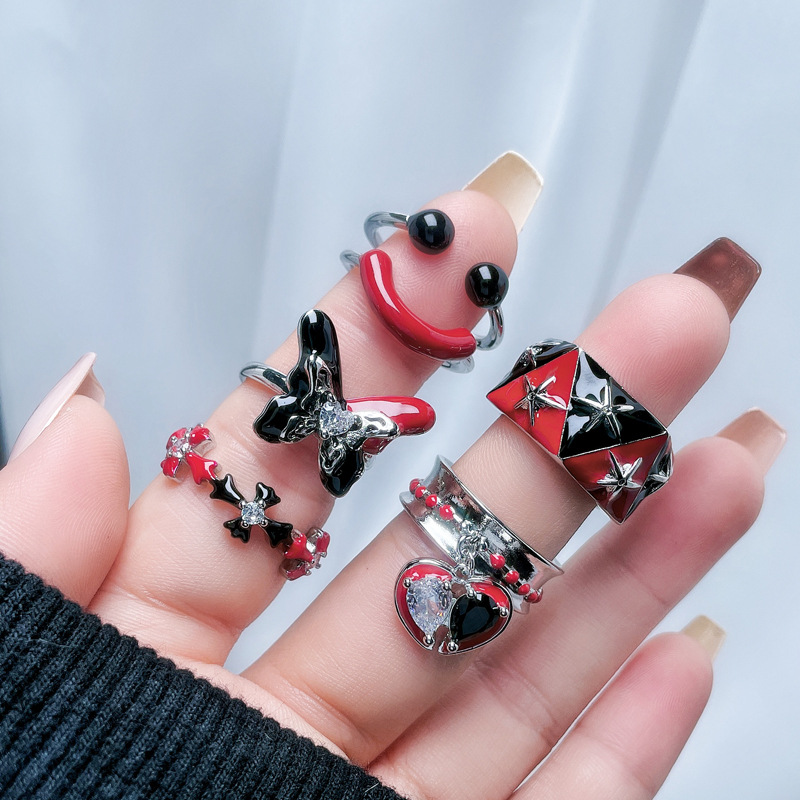 Sweet and cool style individual butterfly smiling face color-blocked simple ring, versatile for women's fashion, cross niche cold style ring full figure