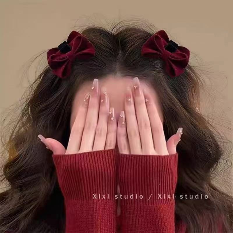Princess Hepburn's New Year's red velvet bow hairpin, French retro and high-end style bangs hairpin, headwear scratch-off details Picture