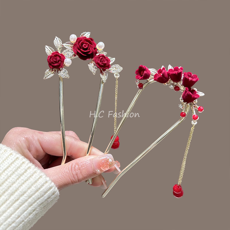New Chinese-style hairpin with red rose flocking, a high-end female look, a new ancient-style tassel hairpin, a new updo hairpin headwear Application Scenario
