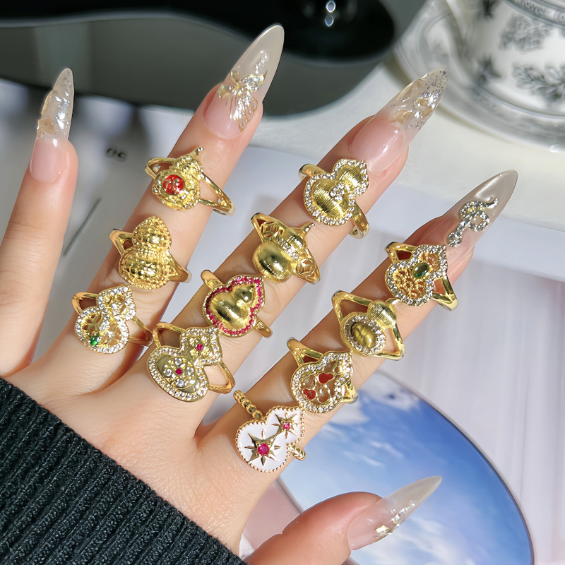 The ancient and new Chinese style golden gourd enamel ring is a niche design for women, with a light luxury and high-end feel, and a sweet and cool temperament details Picture