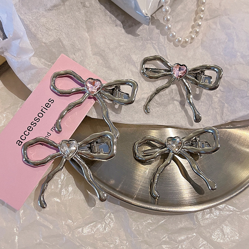 Miao's sweetheart ~ Silver water diamond bow hairpin design sense, liquid metal bangs clip, duckbill clip, side clip Specification drawing