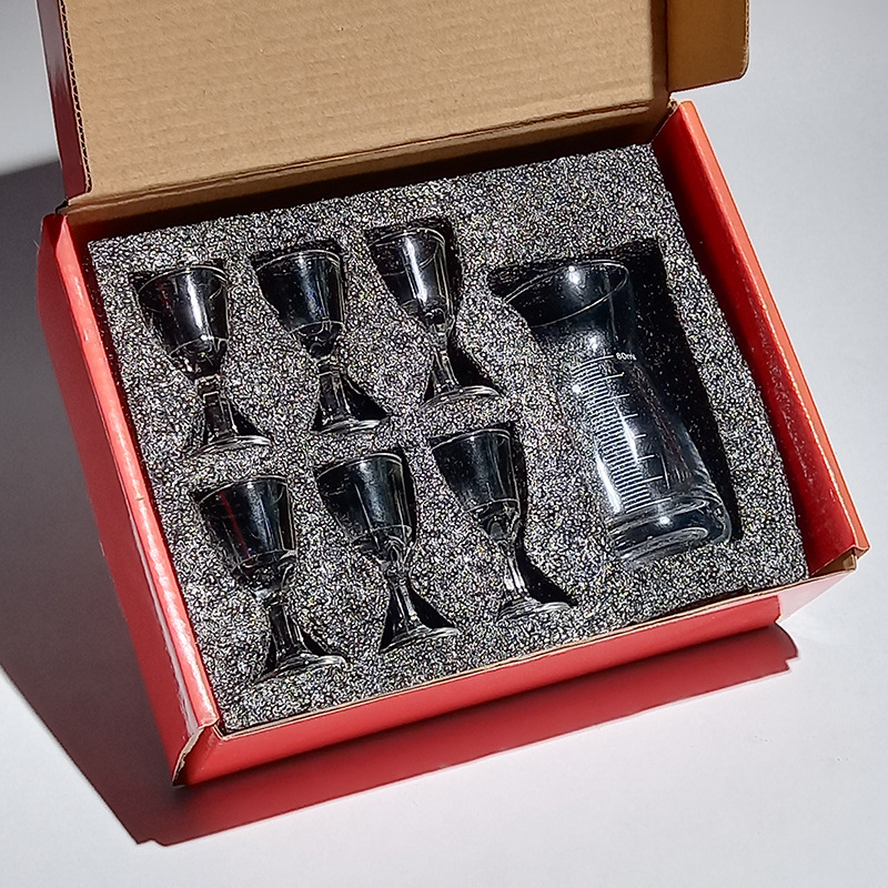 Wholesale of Qinglian Baijiu Cup gift box, wine set, one-mouth cup, wine cup, gift, safe packaging, wine divider and swallowing cup details Picture