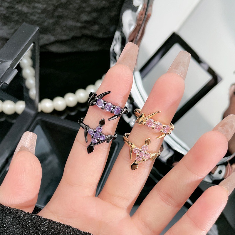 Dark style irregular cross geometric opening ring, neutral style versatile and niche design hip-hop couple ring details Picture