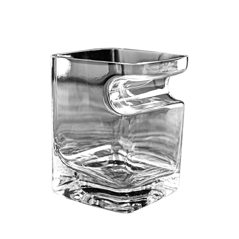 European and American creative light luxury cigar cups, high-end glass whisky glasses, cross-border thick-bottomed square spirits foreign wine glasses Item Picture