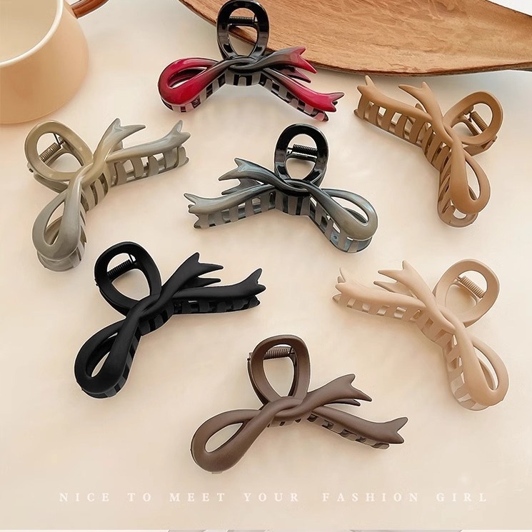Gradient acrylic bow ribbon hair clips, spring and summer grappling clips, updo hair accessories, high-end and exquisite chanel-style hair clips Specification drawing