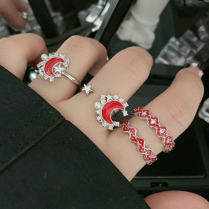 A new, niche and fashionable open-top ring with red drip glaze for women on Instagram. It features a cold and unique style, is versatile and elegant, and is a trendy index finger ring Specification drawing