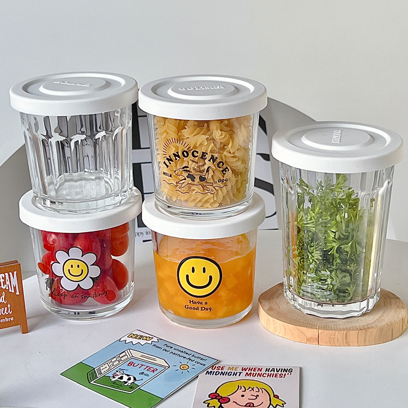 Large Korean InS-style glass storage jars, kitchen storage jars, refrigerator preservation jars, fruit overnight oat jars full figure