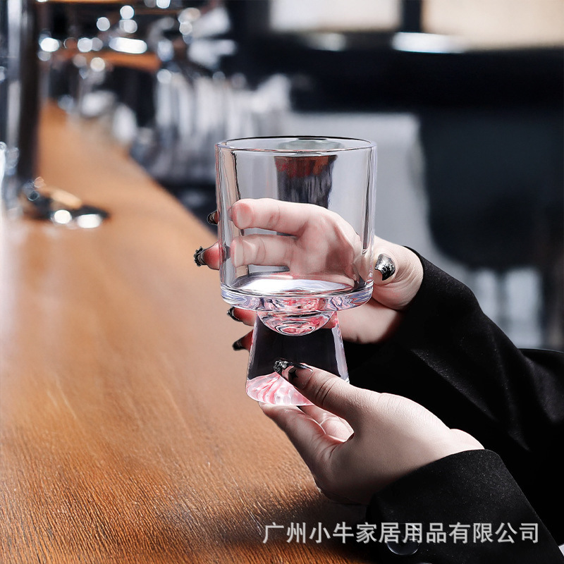 High-appeartion-level creative water cups, pink mountain glass cups, tall drink cups, coffee cups, soy milk cups, cocktail cups details Picture