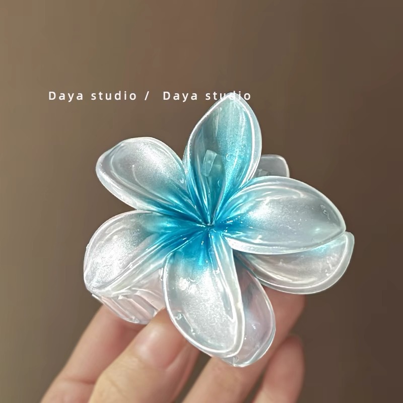 Seaside breeze ~ Mermaid beauty frangipani hairpin, vacation style, niche design, super fairy-like shark hairpin details Picture